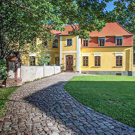 5 Bedroom Beautiful In 펜션 *